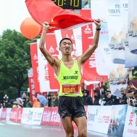 高难度奥运项目与大众日常运动项目的对比分析